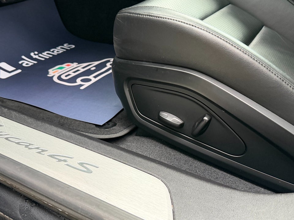 Porsche Taycan 4S Performance+ 4d