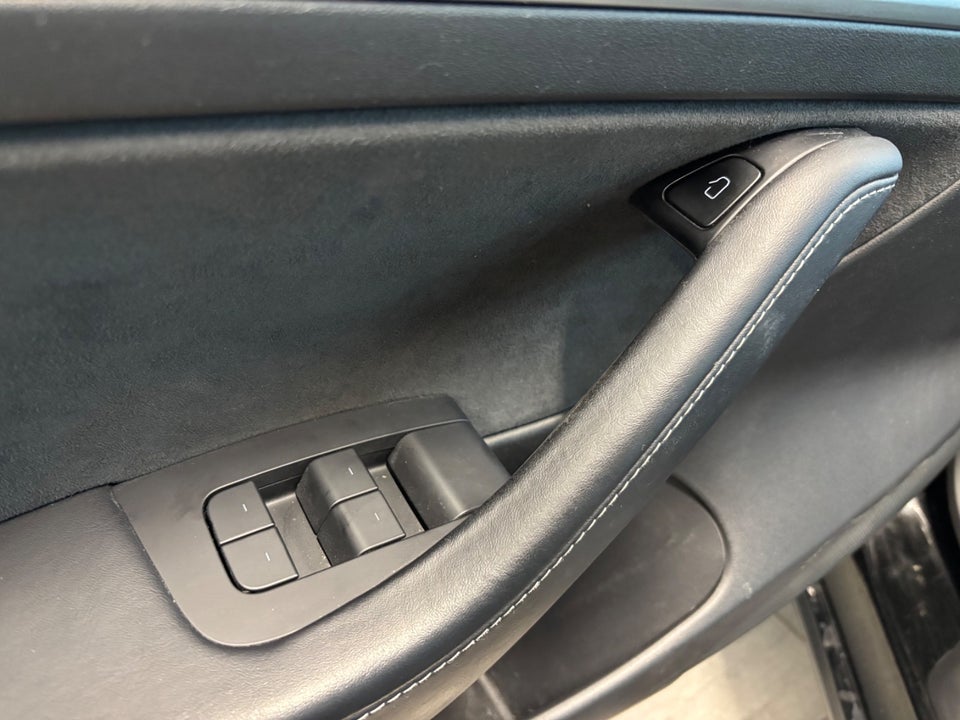 Tesla Model 3 Long Range AWD 4d