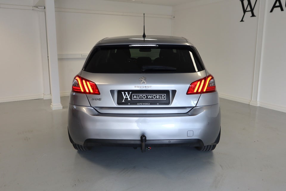 Peugeot 308 1,6 BlueHDi 120 Allure Sky 5d