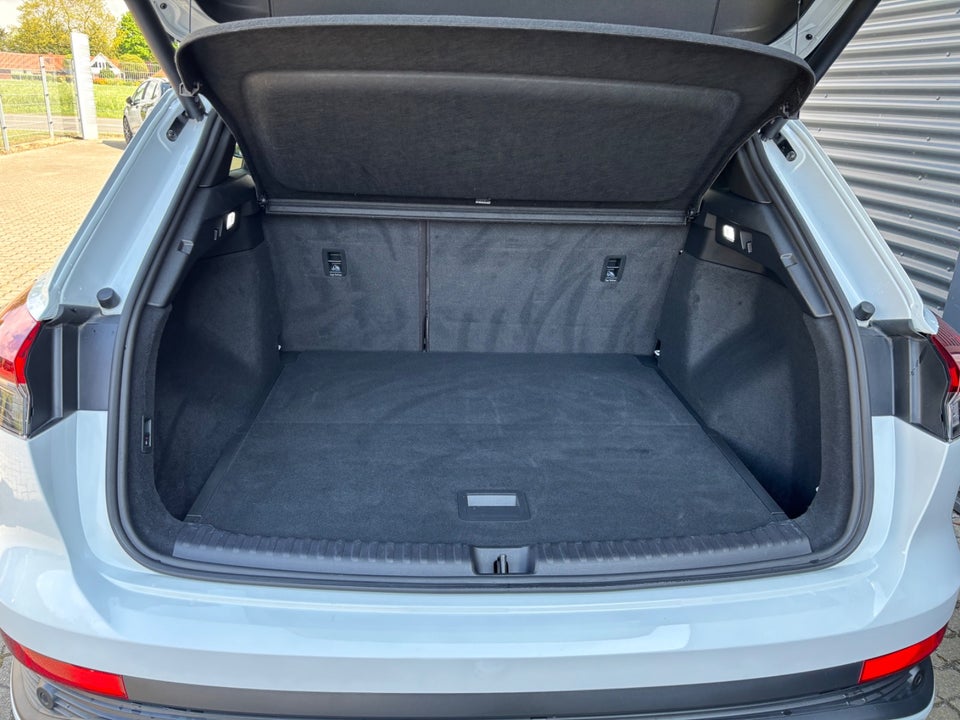 Audi Q4 e-tron 40 S-line 5d