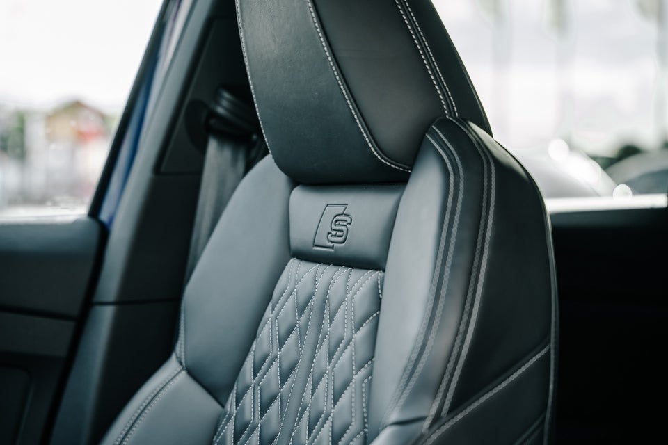 Audi Q4 e-tron 40 S-line Sportback 5d