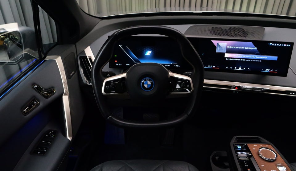 BMW iX xDrive40 Sport 5d