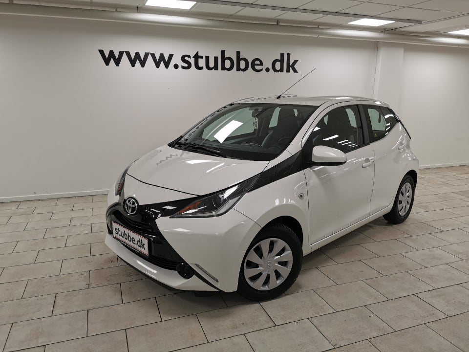 Toyota Aygo 1,0 VVT-i x-touch 5d