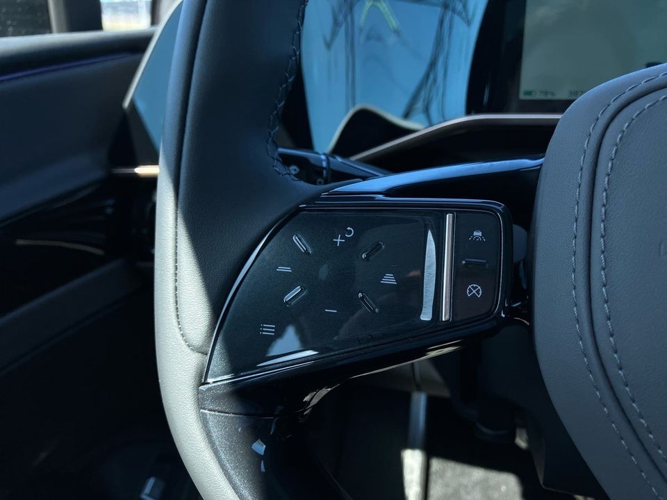 Hongqi EH7 111 Exclusive 4d