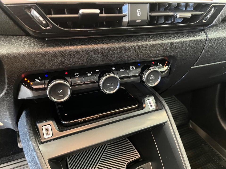Citroën C4 1,2 PureTech 130 Chevron Sport EAT8 5d