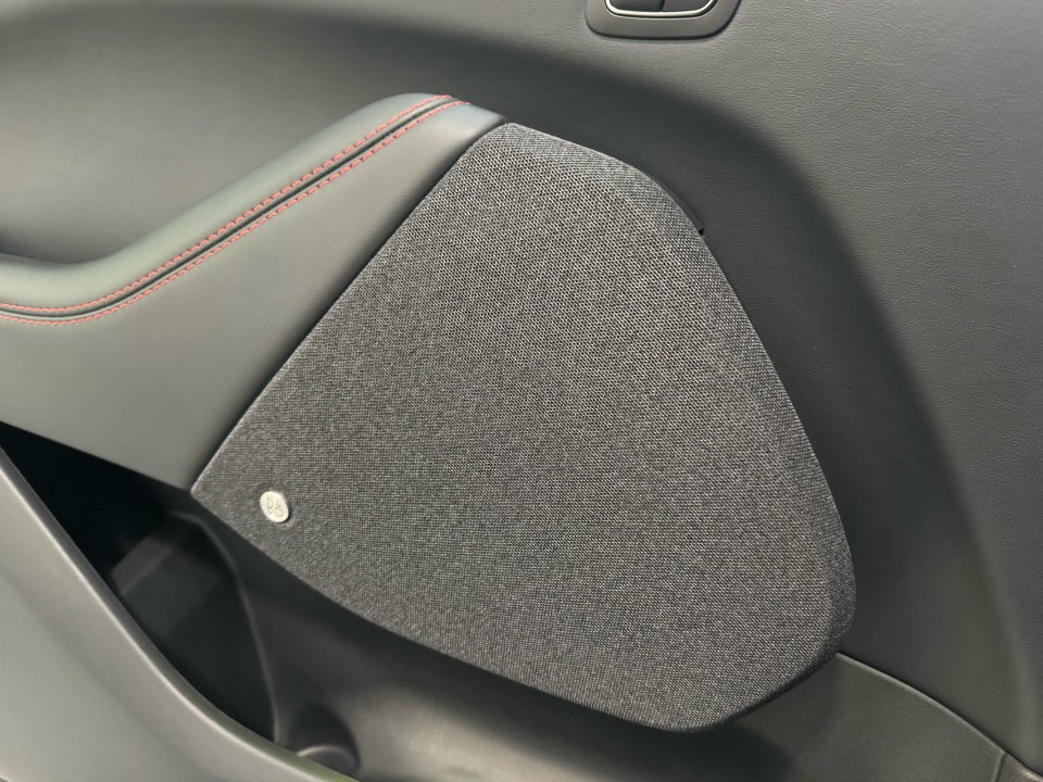 Ford Mustang Mach-E 98 Premium Extended Range AWD 5d