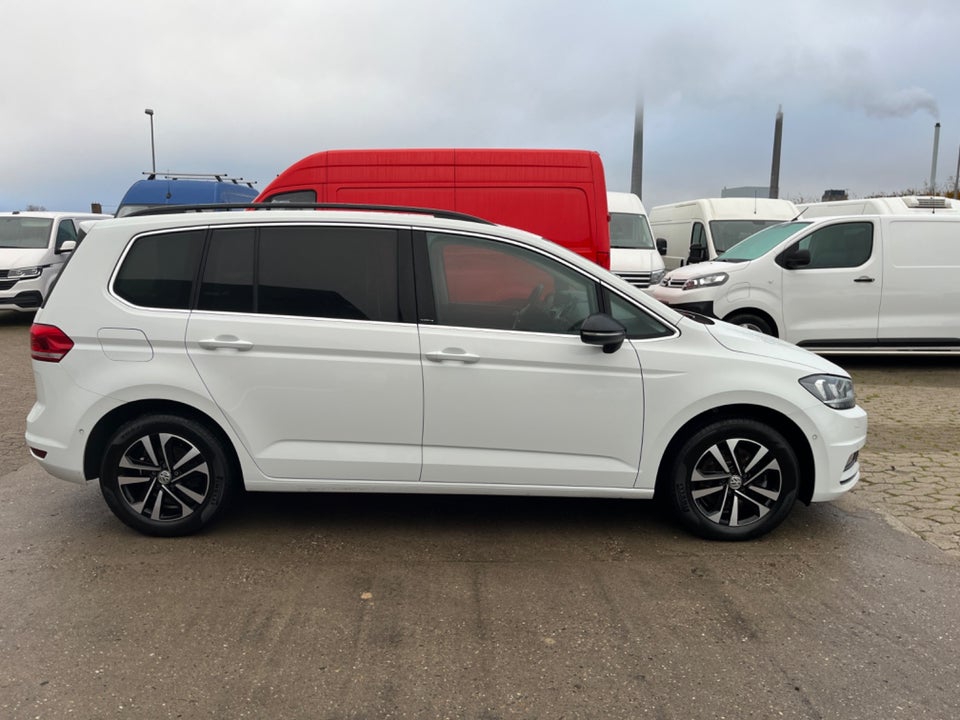 VW Touran 2,0 TDi 150 IQ.Drive DSG Van 5d