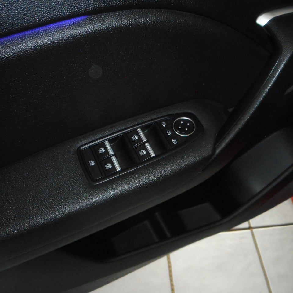 Renault Captur 1,3 TCe 130 Intens EDC 5d