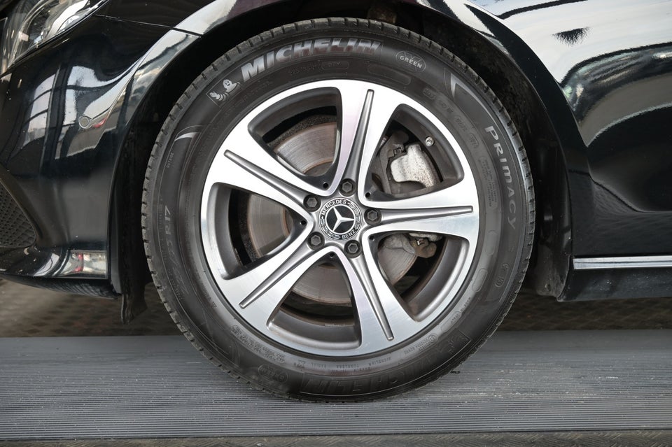 Mercedes E220 d 2,0 Avantgarde stc. aut. 5d