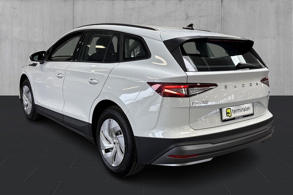 Skoda Enyaq 50 iV Loft 5d