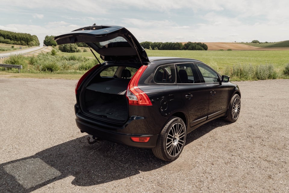 Volvo XC60 2,0 D4 163 Summum aut. 5d