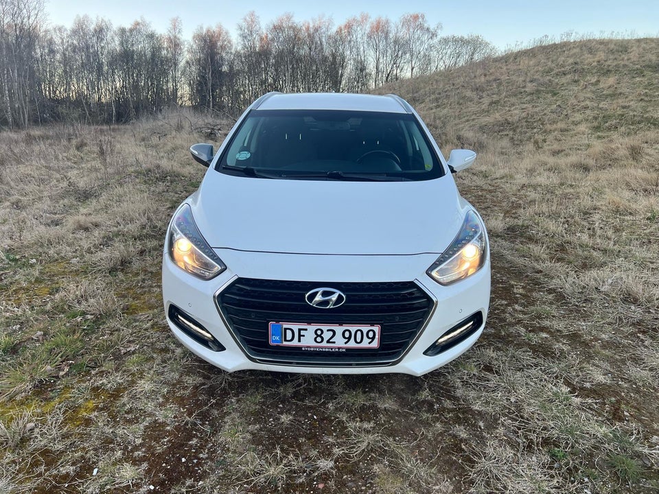 Hyundai i40 1,7 CRDi 141 Trend CW DCT 5d
