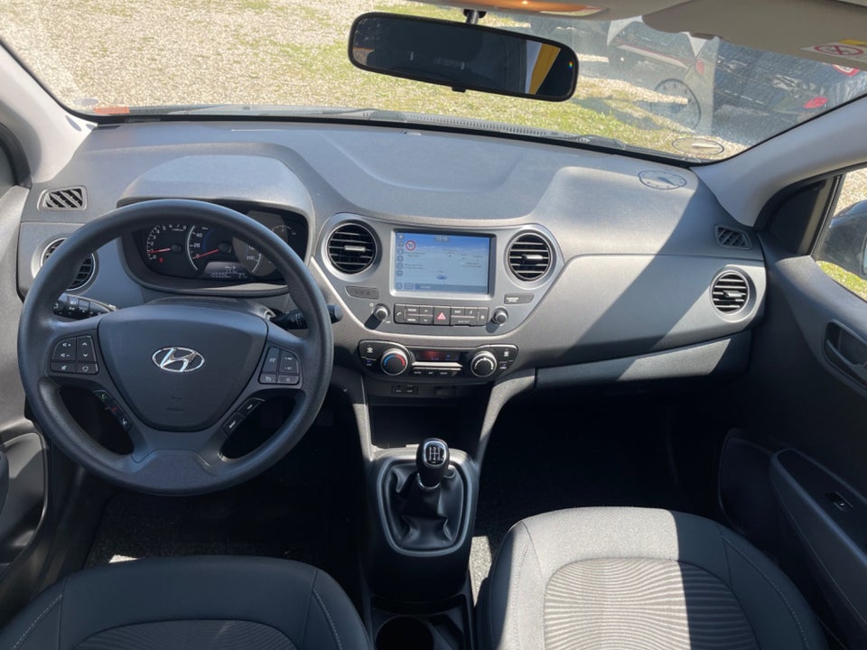 Hyundai i10 1,0 Premium 5d