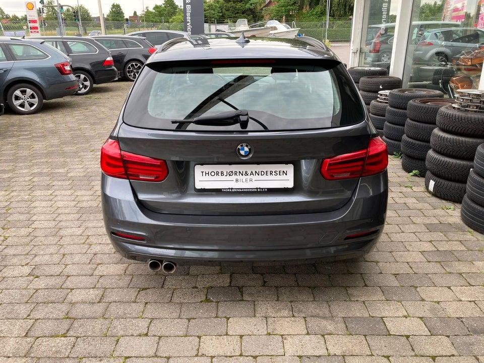 BMW 320d 2,0 Touring aut. 5d