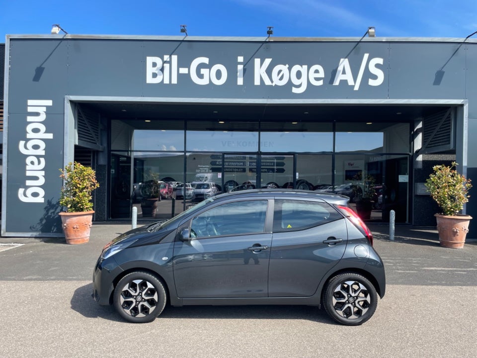 Toyota Aygo 1,0 VVT-i x-plore 5d
