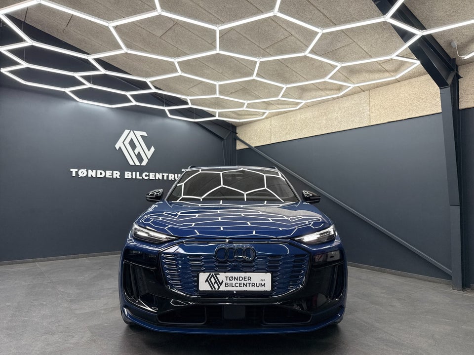 Audi SQ6 e-tron quattro 5d