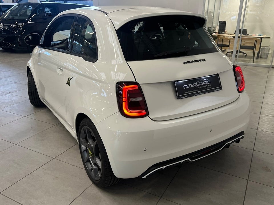 Abarth 500e 3d