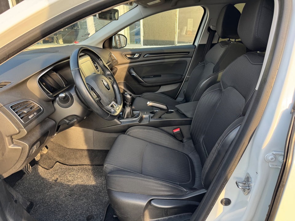 Renault Megane IV 1,5 dCi 110 Zen Sport Tourer 5d