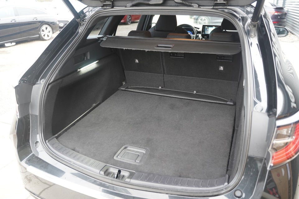 Toyota Corolla 2,0 Hybrid H3 Smart Touring Sports MDS 5d