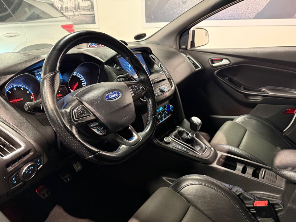 Ford Focus 2,3 SCTi 350 RS Van 5d