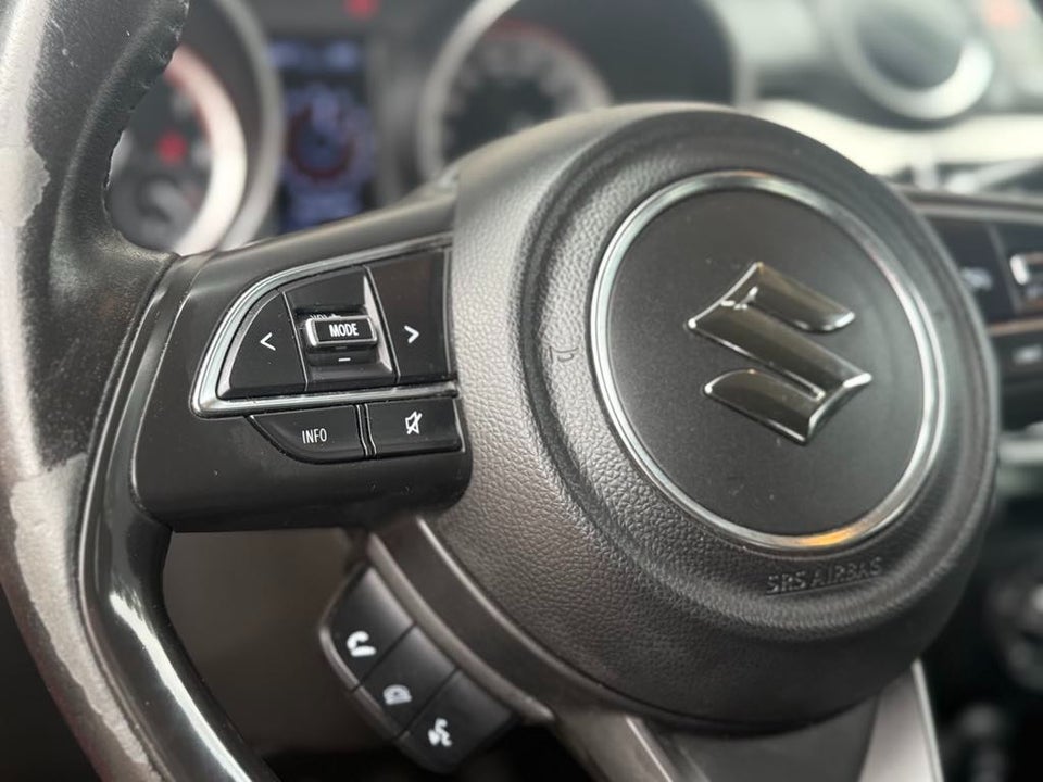 Suzuki Swift 1,0 Boosterjet SHVS Exclusive 5d