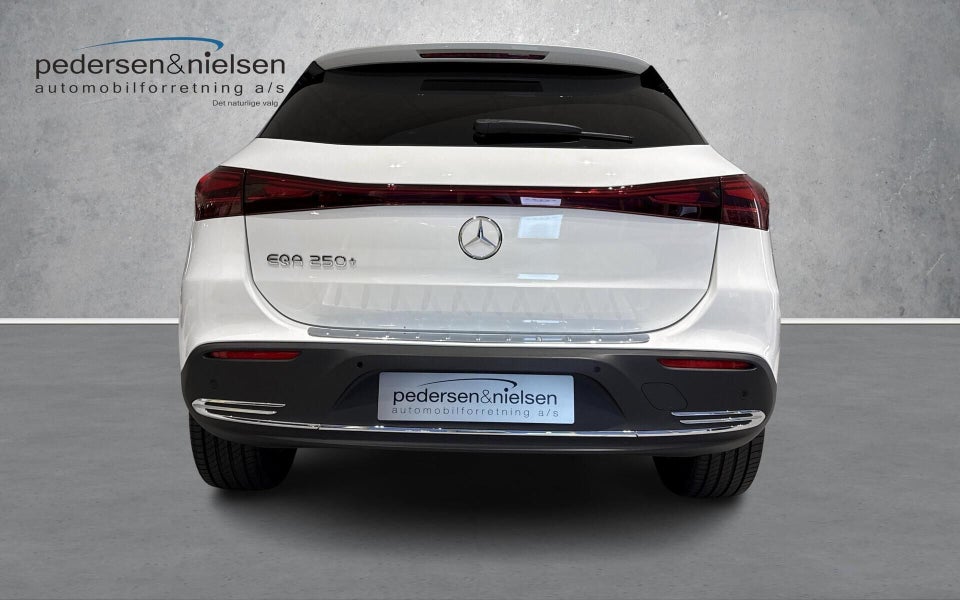 Mercedes EQA250+ Progressive 5d