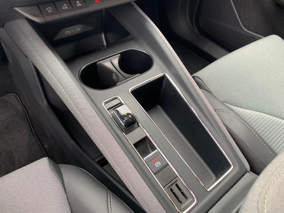 Skoda Enyaq 60 iV Loft 5d