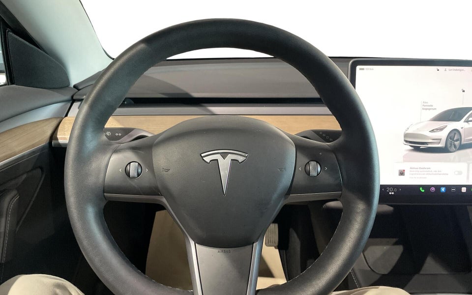 Tesla Model 3 Long Range AWD 4d