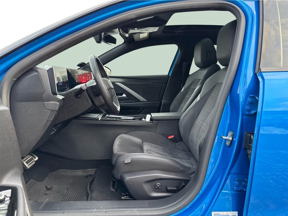 Opel Astra-e 54 Ultimate 5d