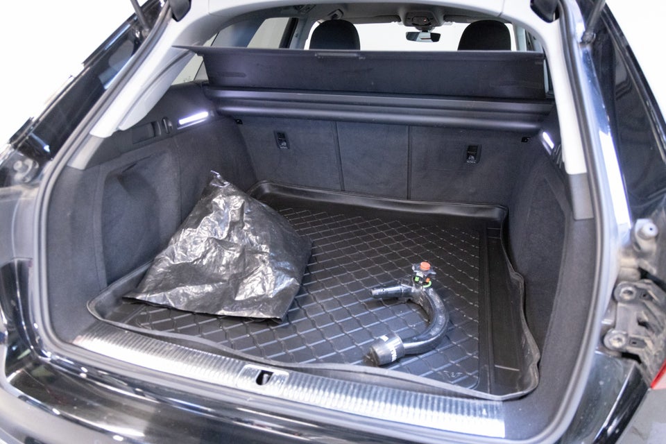 Audi A4 40 TFSi Prestige plus Avant S-tr. 5d