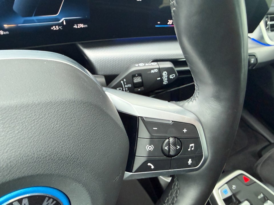 BMW iX1 eDrive20 M-Sport 5d