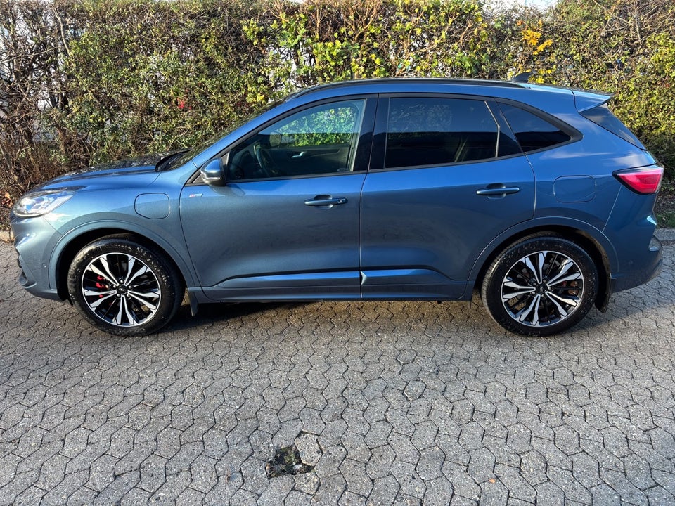 Ford Kuga 2,5 PHEV ST-Line CVT 5d