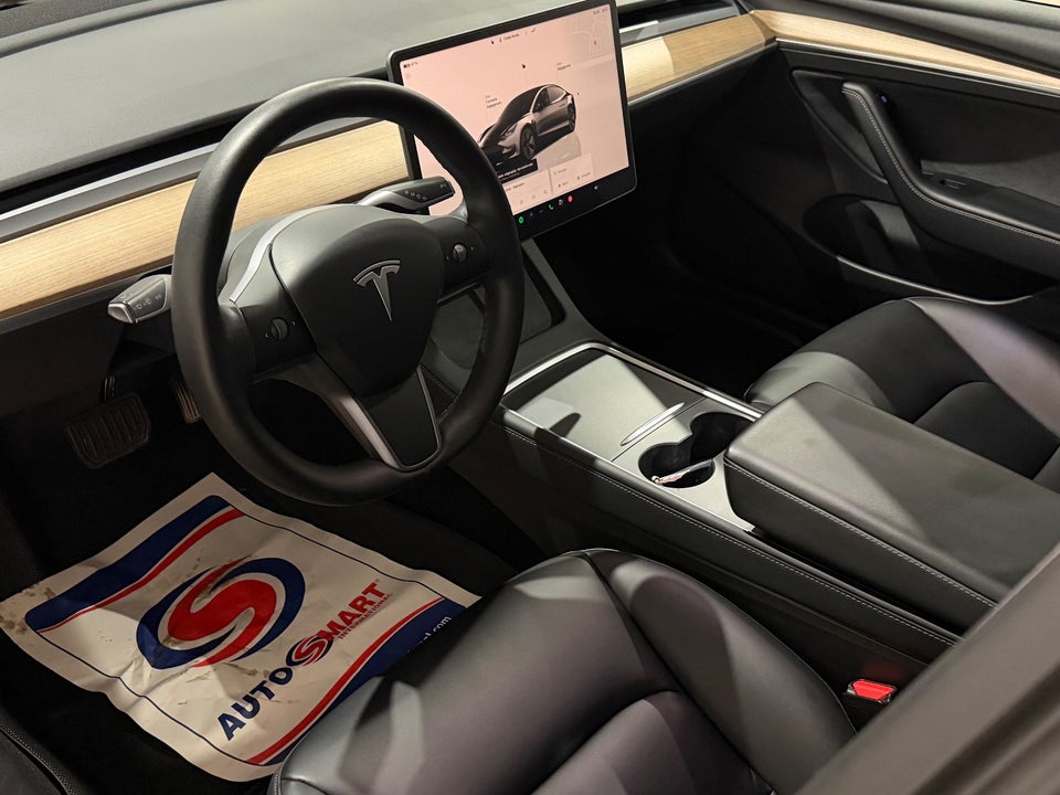 Tesla Model 3 RWD 4d