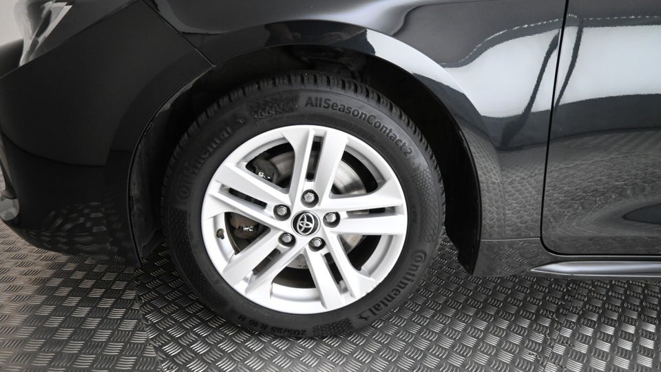 Toyota Corolla 2,0 Hybrid Active Touring Sports MDS 5d