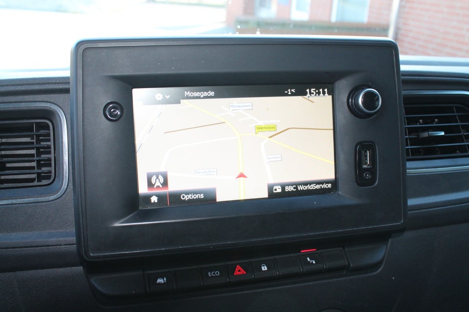 Renault Master IV T33 2,3 dCi 135 L2H2 Kassevogn