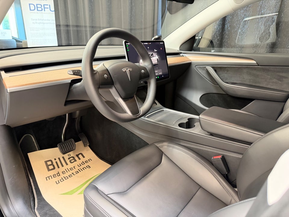 Tesla Model Y Long Range AWD 5d