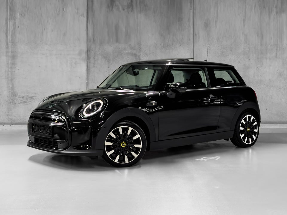 MINI Cooper SE Classic Trim 3d