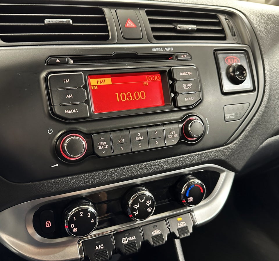 Kia Rio 1,2 CVVT Style+ 5d