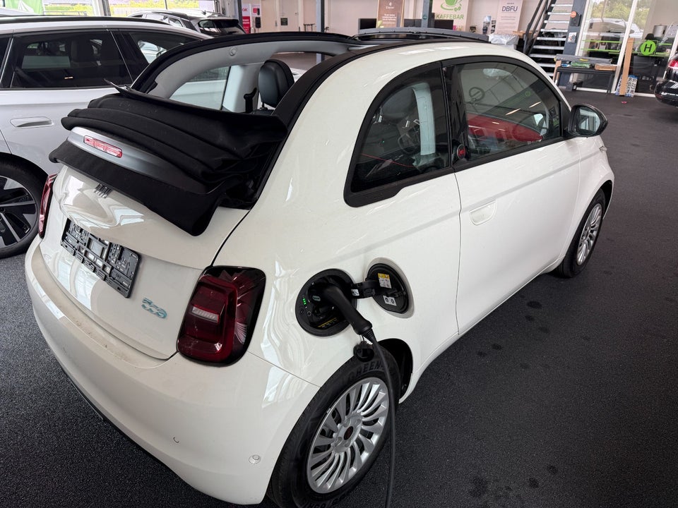 Fiat 500e 42 (RED) Cabrio 2d