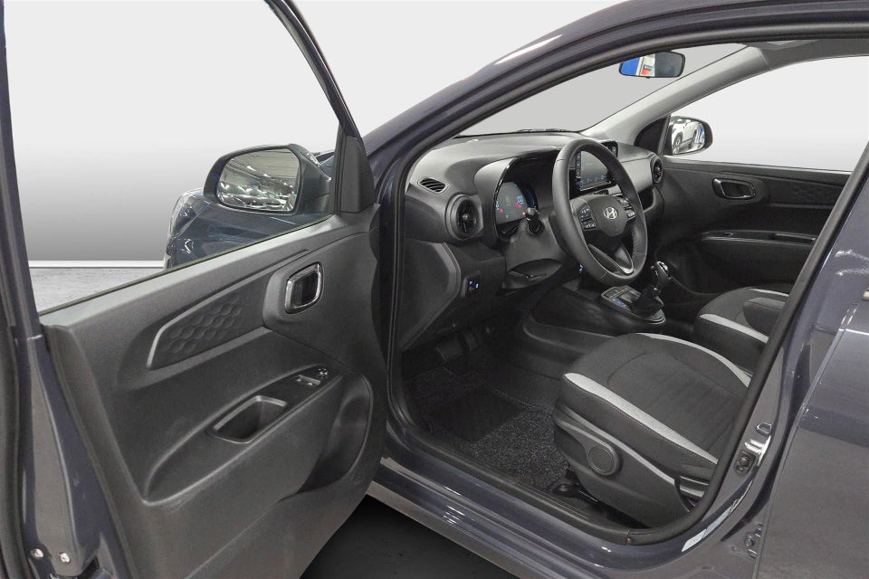 Hyundai i10 1,0 MPi Essential AMT 5d