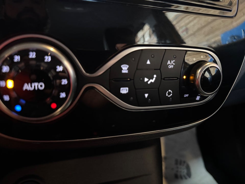 Renault Captur 1,5 dCi 90 Intens EDC 5d