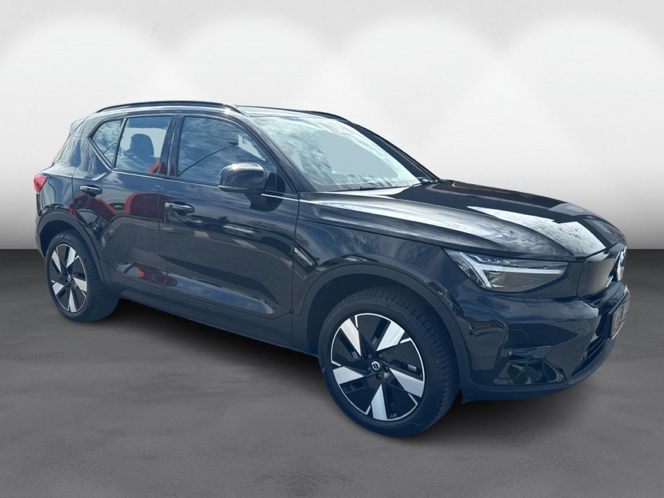 Volvo EX40 Standard Range Plus 5d