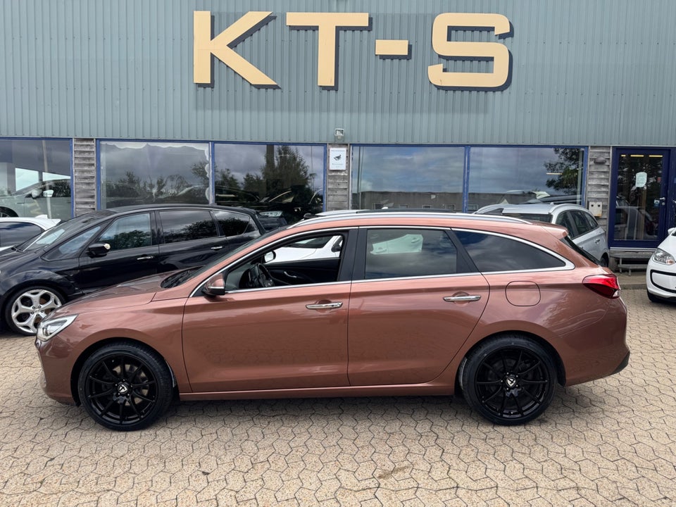 Hyundai i30 1,4 T-GDi Premium stc. DCT 5d