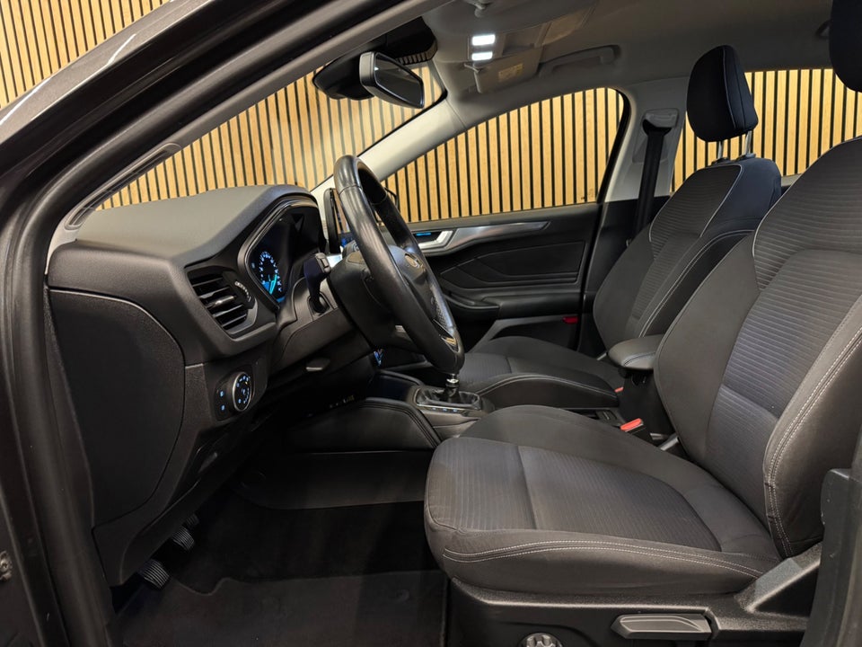 Ford Focus 1,0 EcoBoost Titanium Business stc. 5d