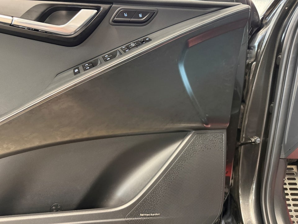 Kia Niro 64 EV Upgrade 5d