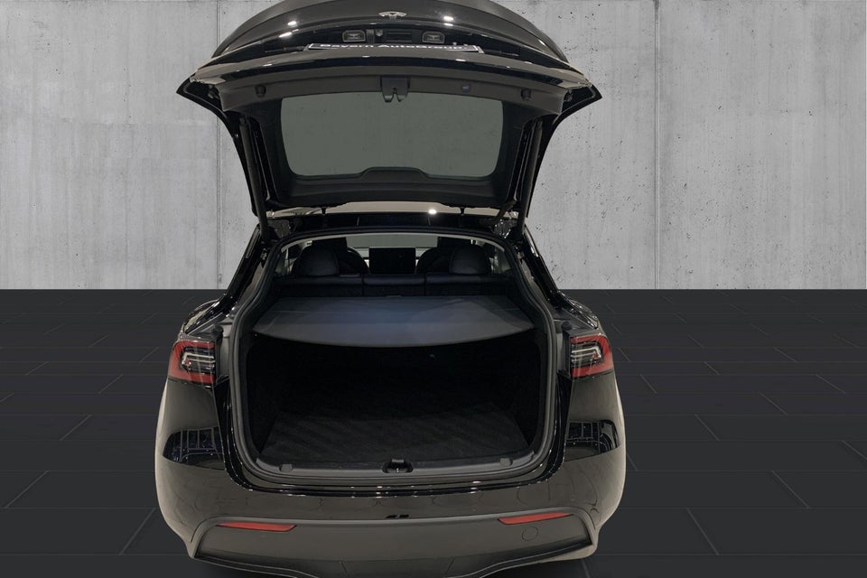 Tesla Model Y Performance AWD 5d