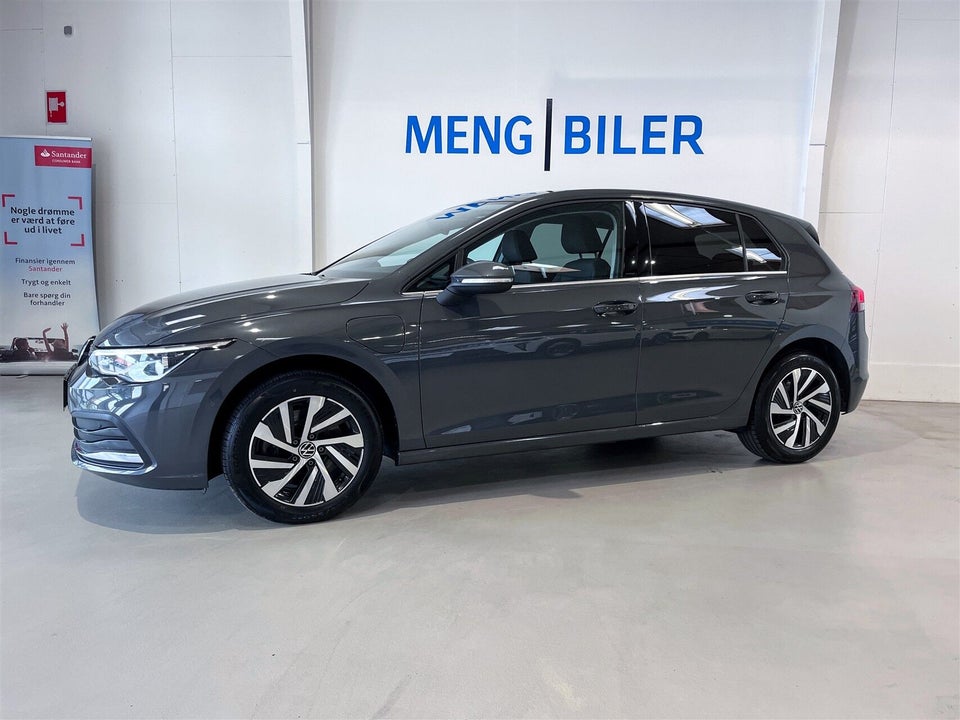 VW Golf VIII 1,4 eHybrid DSG 5d