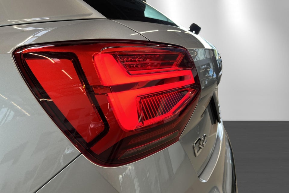 Audi Q2 35 TFSi Prestige S-tr. 5d