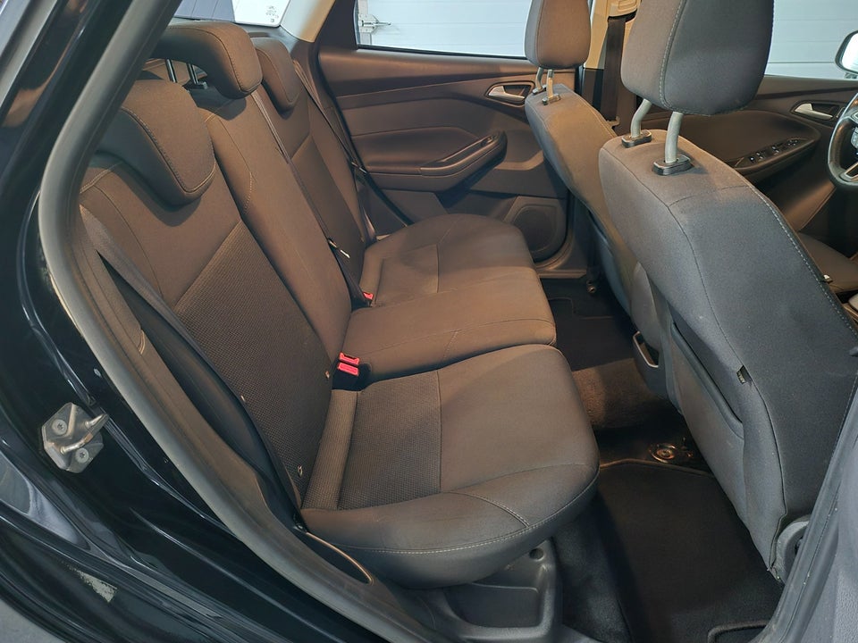 Ford Focus 1,0 SCTi 125 Business stc. 5d