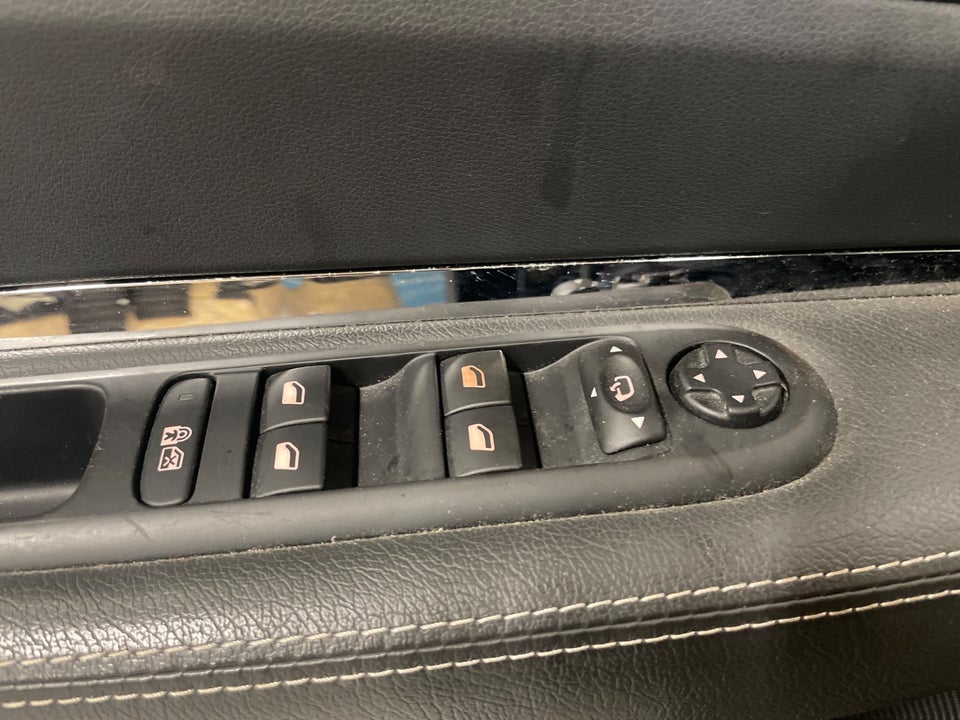 Peugeot 3008 1,6 HDi 114 Style 5d